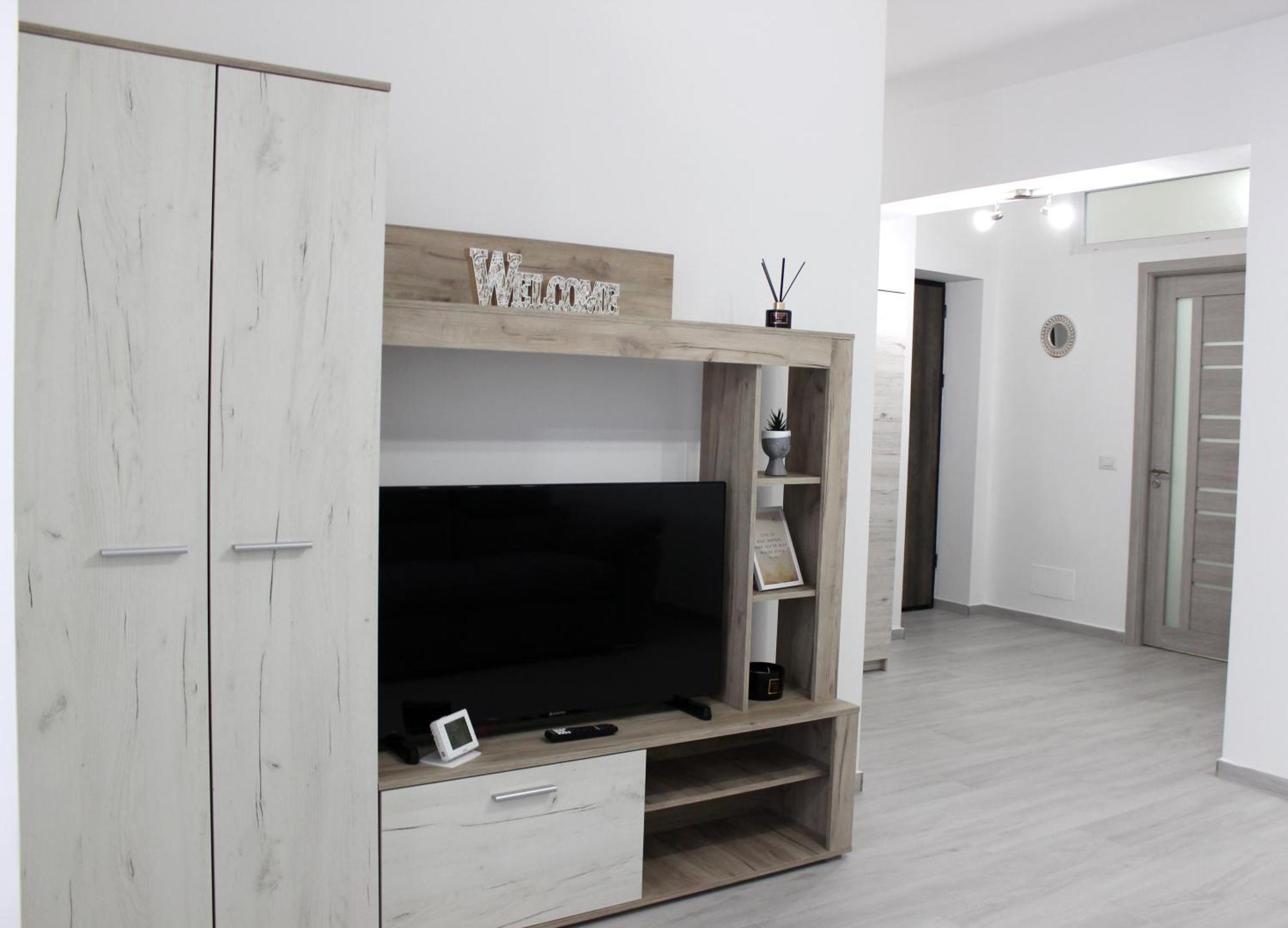 Cozy Apartments In Centre Of Suceava Near Kaufland And University Esterno foto